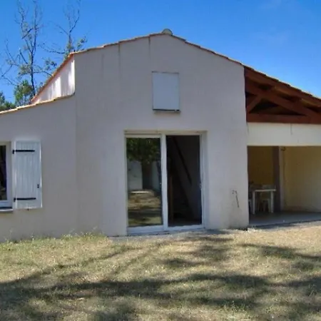 Maison Pres De La Pour 10 Pers., Animaux Admis - Fr-1-246a-88 Ferienhaus