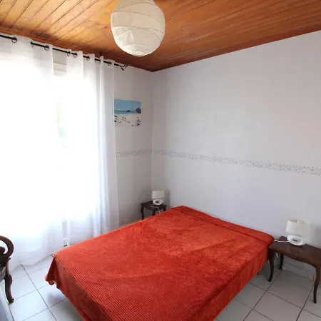 Maison Pres De La Pour 10 Pers., Animaux Admis - Fr-1-246a-88 *